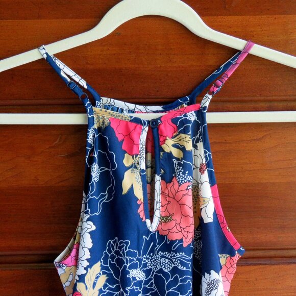 BOG Collective XS Sleeveless Handkerchief High Neck Navy Floral Print Blouse - Picture 11 of 12